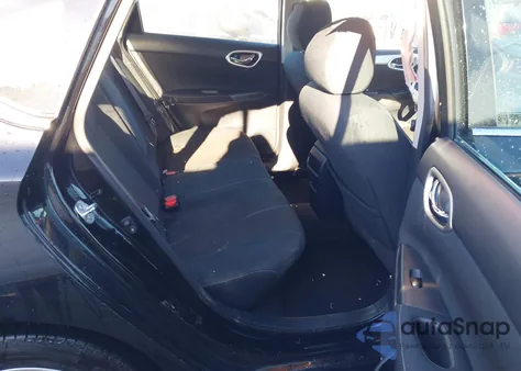 2015 Nissan Sentra S z USA, uszkodzony, nr VIN 3N1AB7AP0FY356033